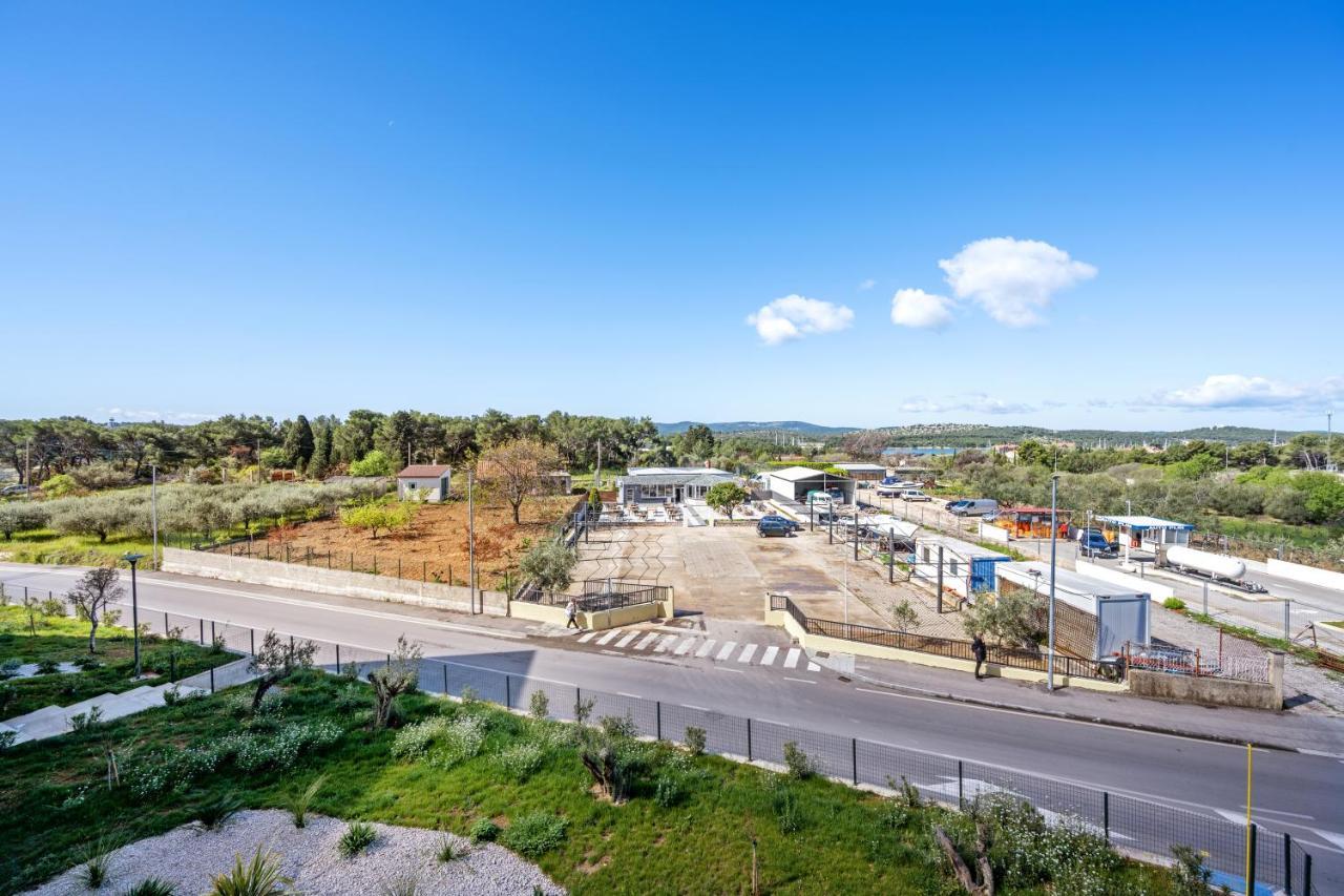 Apartments Karla & Jakov Šibenik Екстериор снимка
