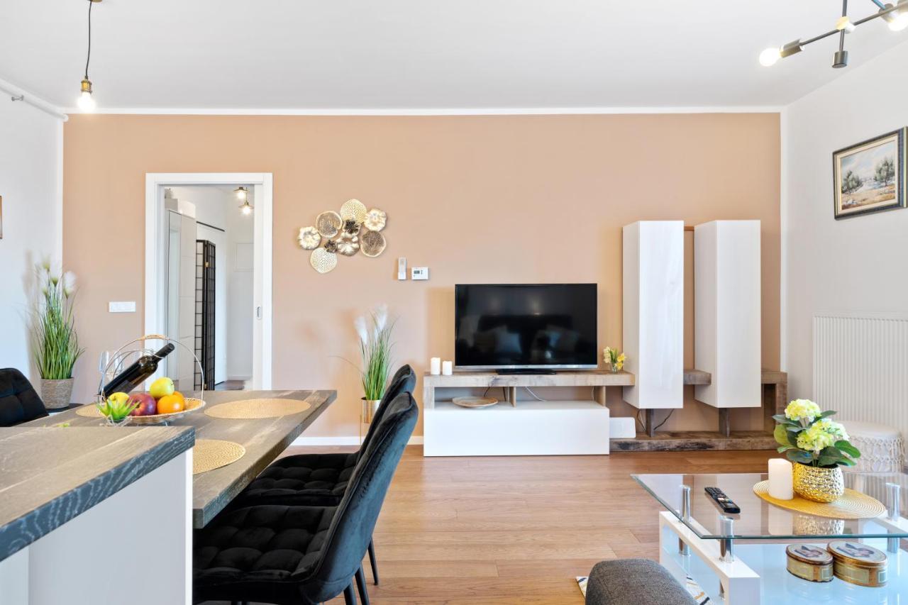 Apartments Karla & Jakov Šibenik Екстериор снимка
