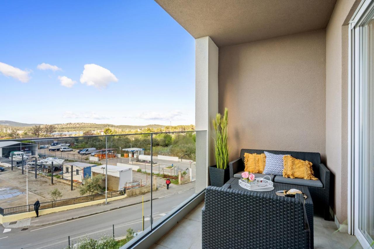 Apartments Karla & Jakov Šibenik Екстериор снимка