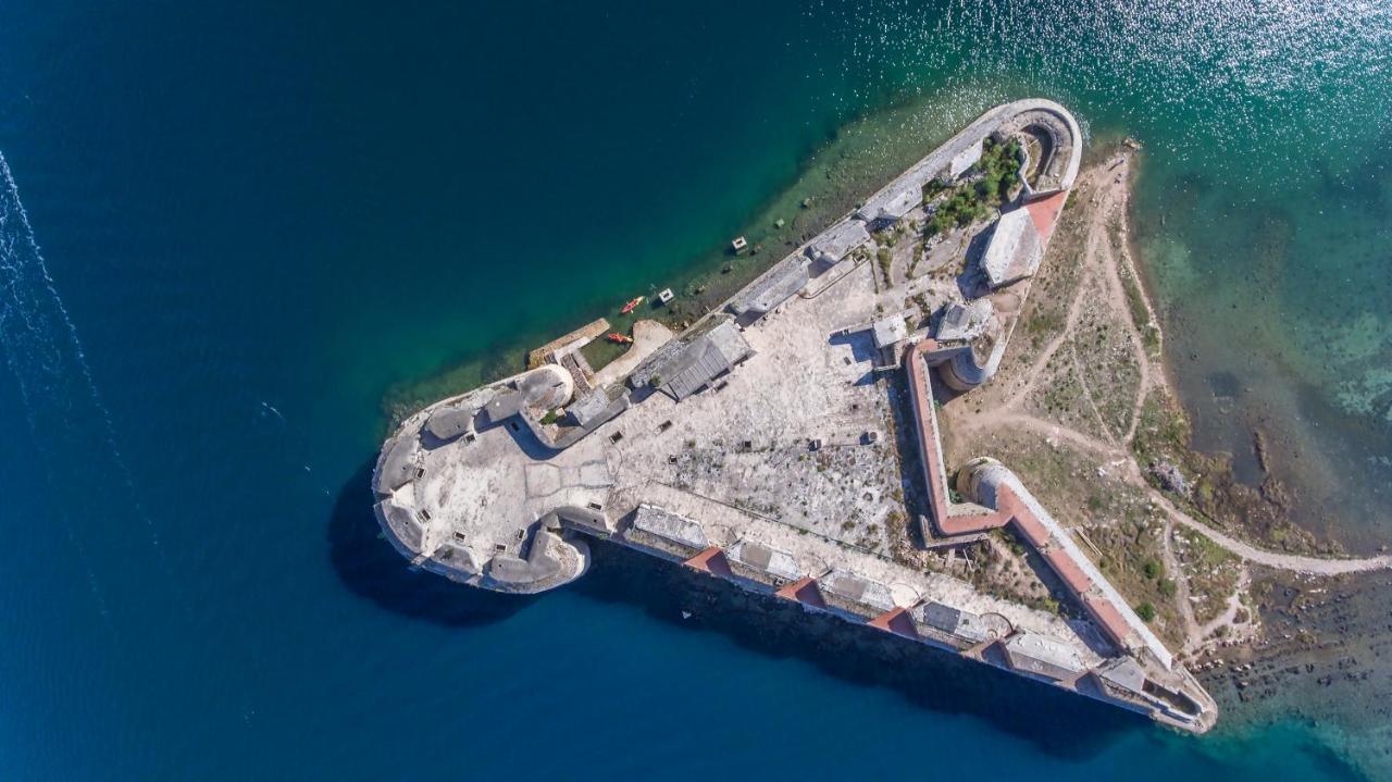 Apartments Karla & Jakov Šibenik Екстериор снимка