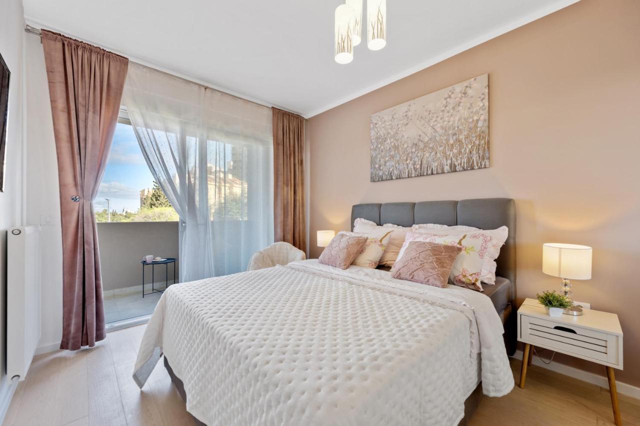 Apartments Karla & Jakov Šibenik Екстериор снимка