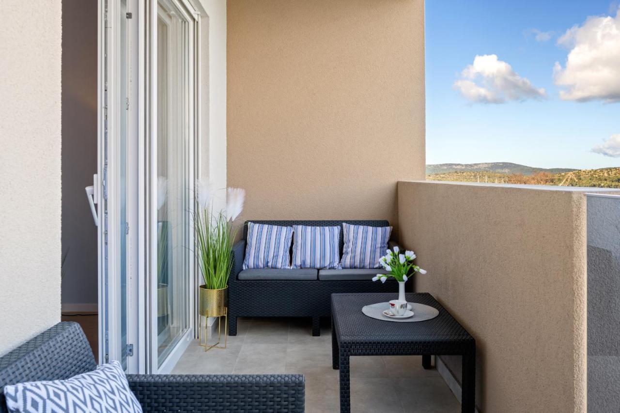Apartments Karla & Jakov Šibenik Екстериор снимка